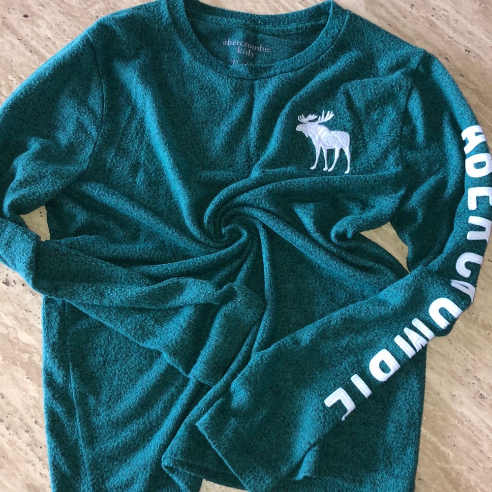 Abercrombie kids green long sleeve
